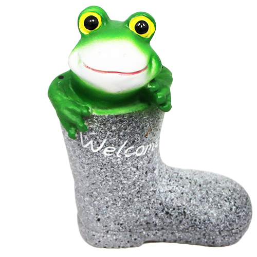 Figurka żaba w buciku